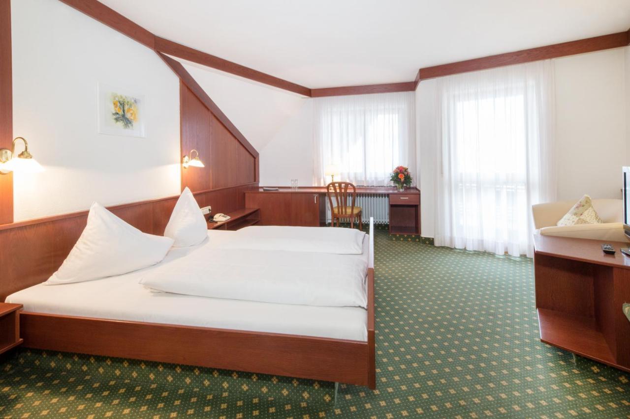 Hotel Jaegerhaus Meckenbeuren Buitenkant foto