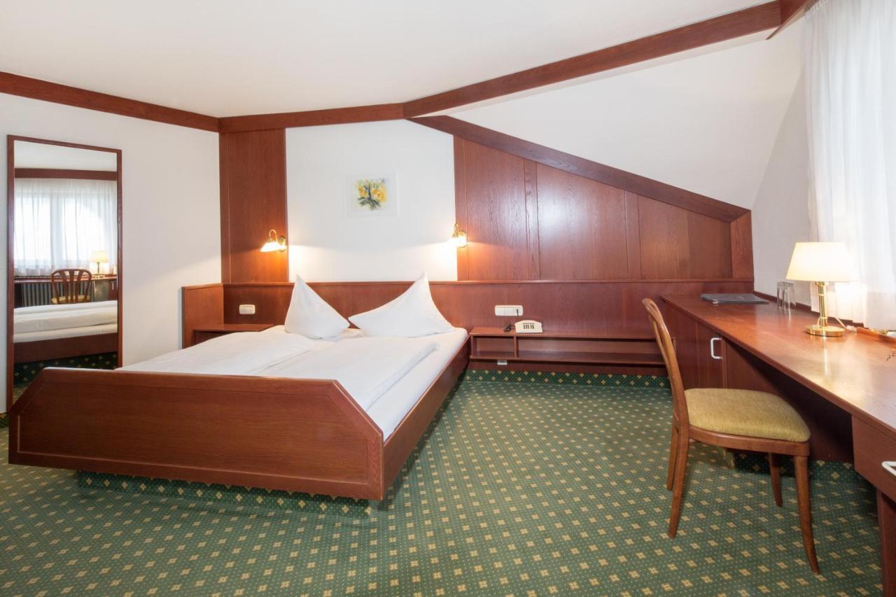 Hotel Jaegerhaus Meckenbeuren Buitenkant foto