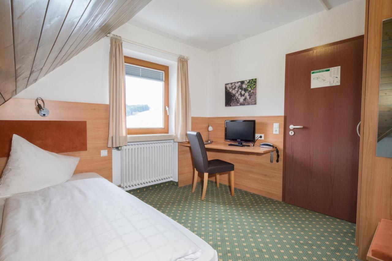 Hotel Jaegerhaus Meckenbeuren Buitenkant foto